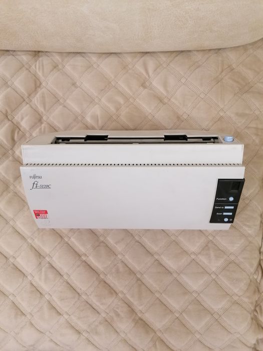 Документ-сканер Fujitsu fi-5120C.