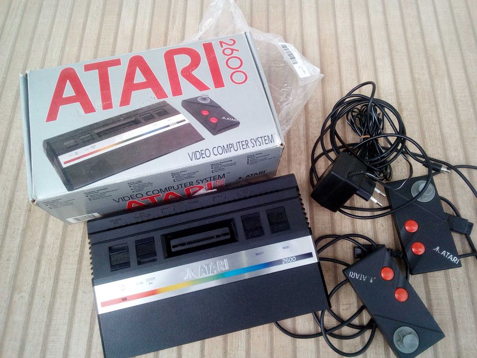 Konsola do gier Atari 2600 sprawna