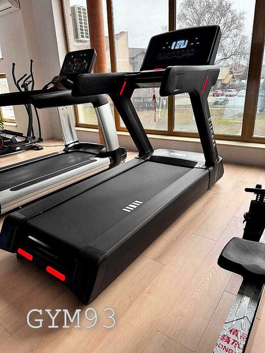 Bieżnia klubowa nowa 260 kg cała czarna