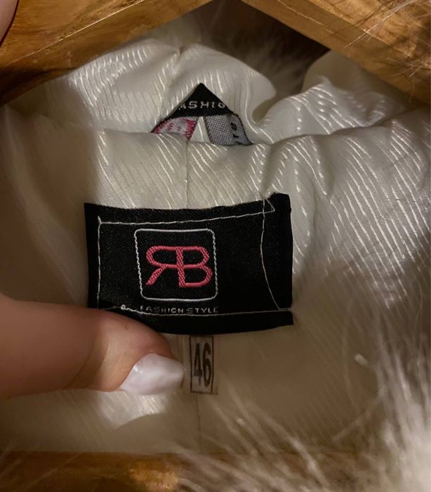 зимова шуба за штучного хутра біла