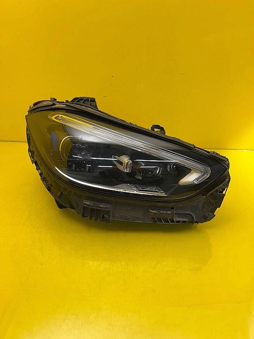 Lampa Prawa Mercedes C-Klasa W206 Digital Light A