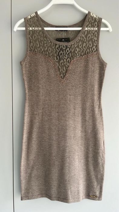 Vestido de Malha e Renda