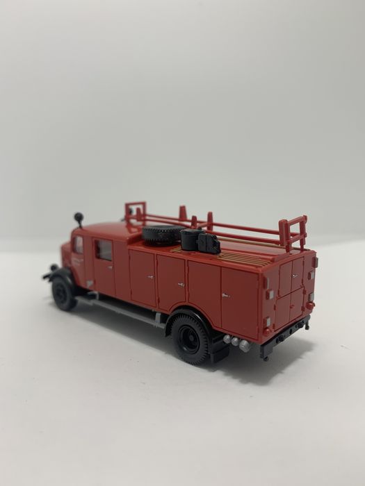 Mercedes LF 25 Bombeiros da Roco escala H0 1/87