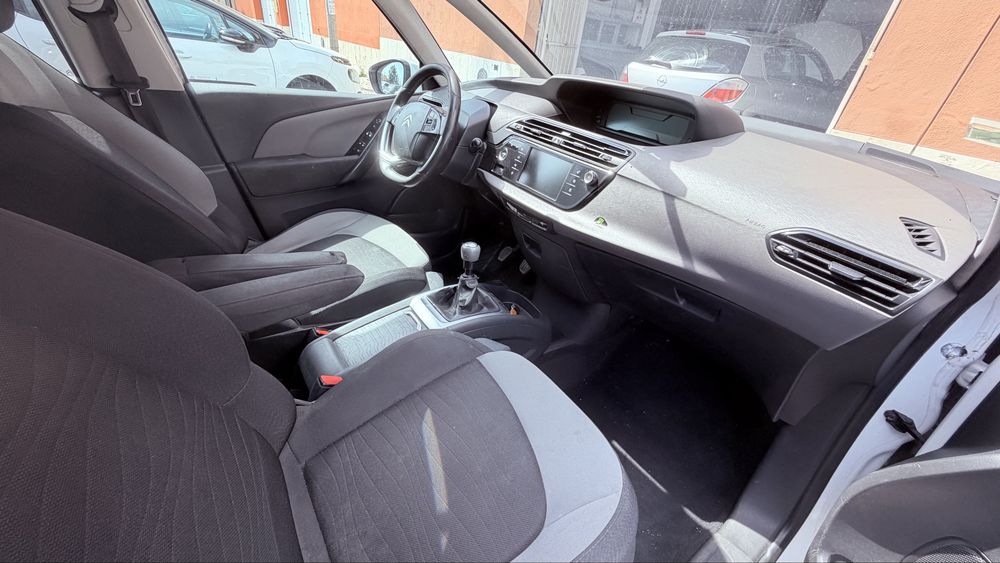 Carro cintroen grsnde picasso