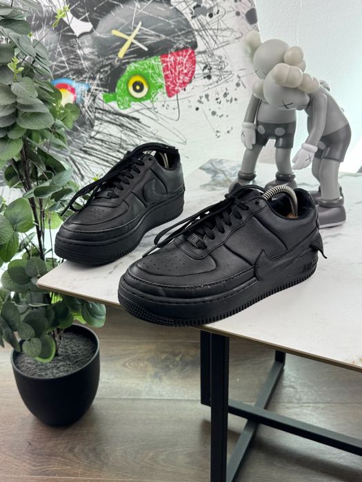 Кросівки шкіряні Nike Air Force 39 розмір Е17559