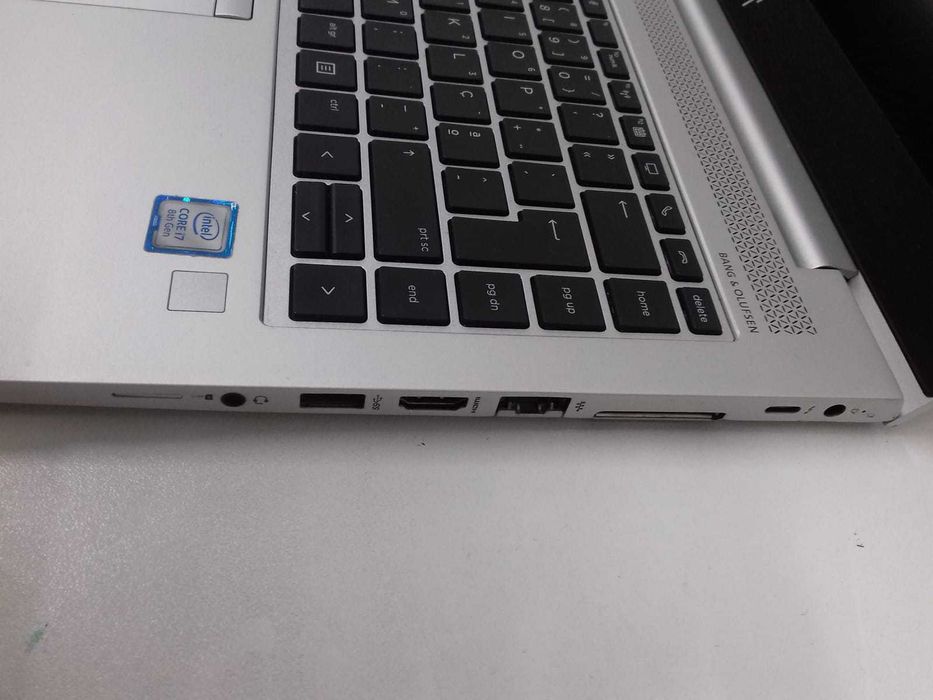HP Elitebook i7 12/256 1,8GHz