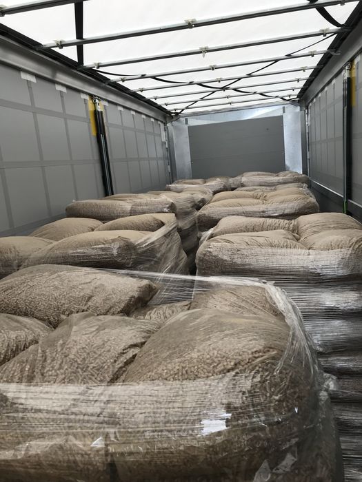 Pellet 6mm bukowy świetna jakość .Polecam 692 .251.209