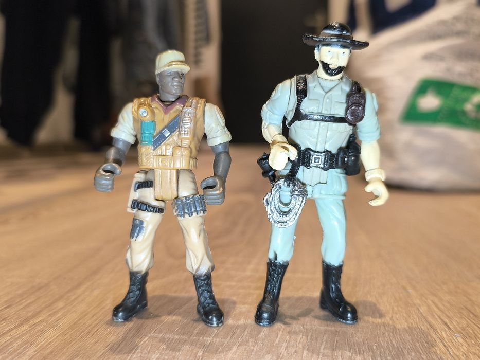 Zabytkowe 2 Figurki Żołnierzy/Zestaw/Wysokość 10 cm i 9 cm