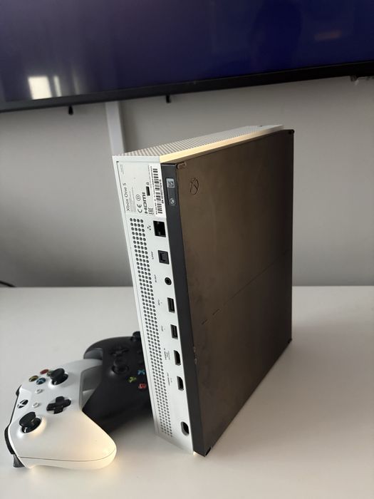 Vendo Xbox one S