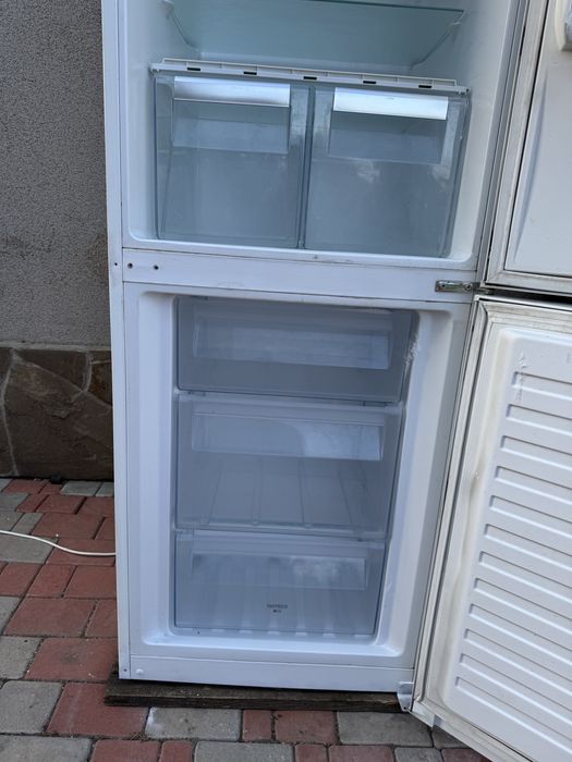 Продам холодильник Electrolux