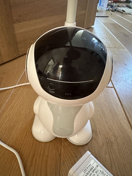 Lampka na biurko robocik