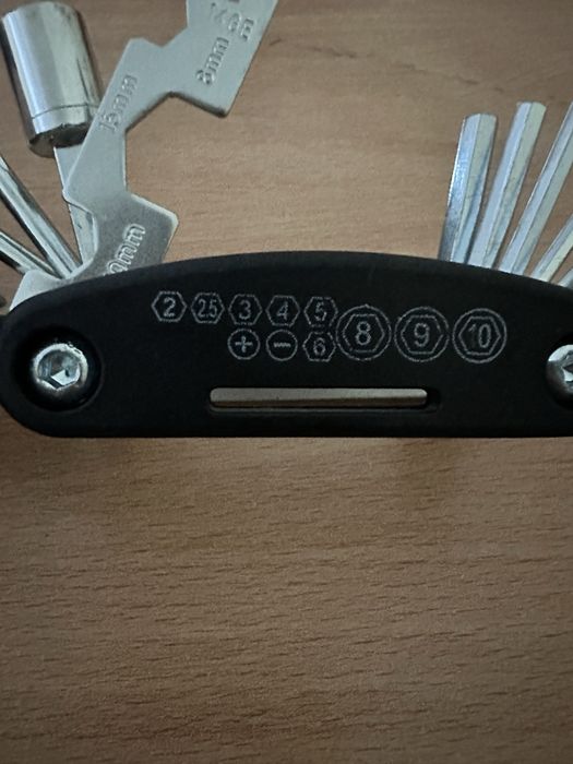 Składany Multitool Rowerowy Vergionic 16w1 Klucze Imbusy Nasadki