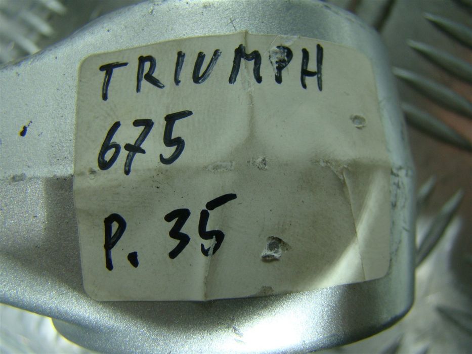 PÓŁKA GÓRNA DOLNA KOMPLET PRZÓD TRIUMPH 675