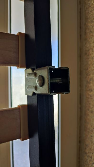 Estrado de cama solteiro com 4 pés  90cm X 200cm