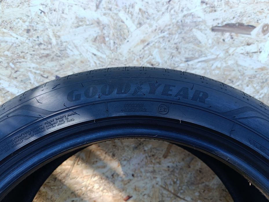 Idealne!!  215/50 r18 Goodyear Efficient Grip Performance 2.  2024rok