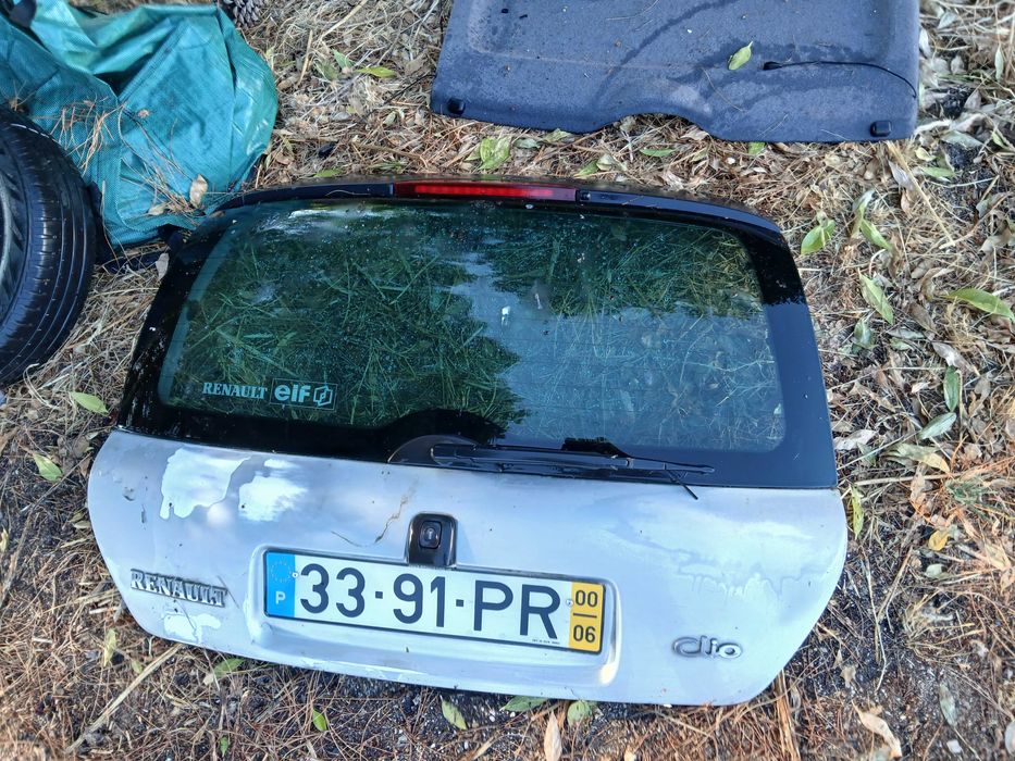 Portas completas com vidro a funcionar e outras peças Renault clio 2