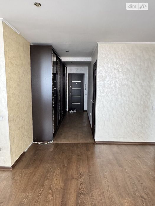 Продаж 3к квартири 98 кв. м на вул. Тролейбусна