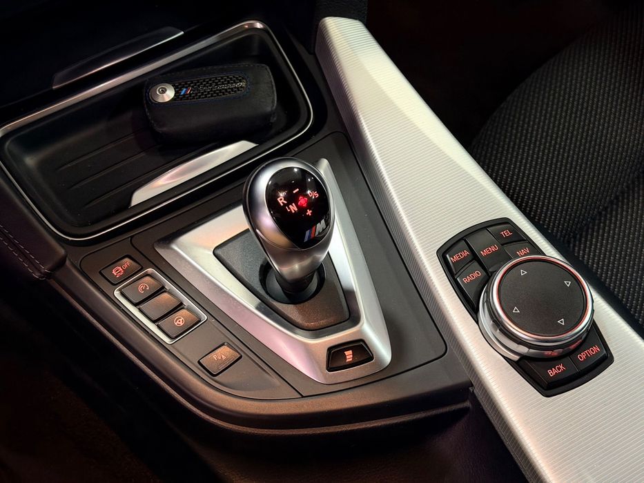 BMW M4 Auto
