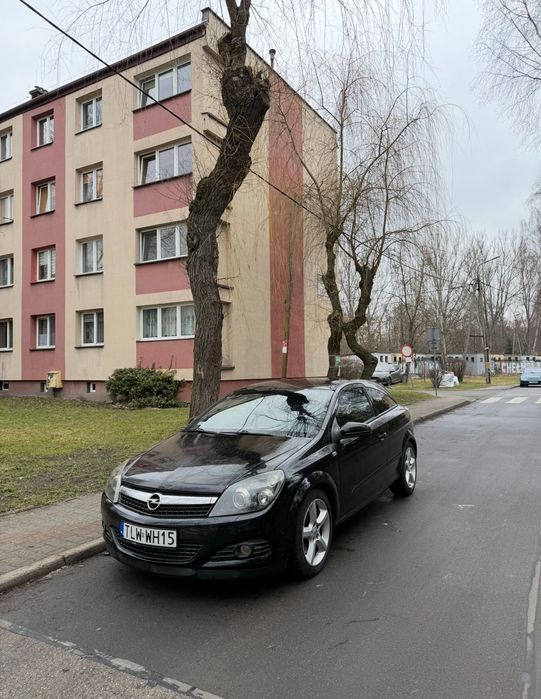 Opel Astra GTC H 1.9 150KM 2007
