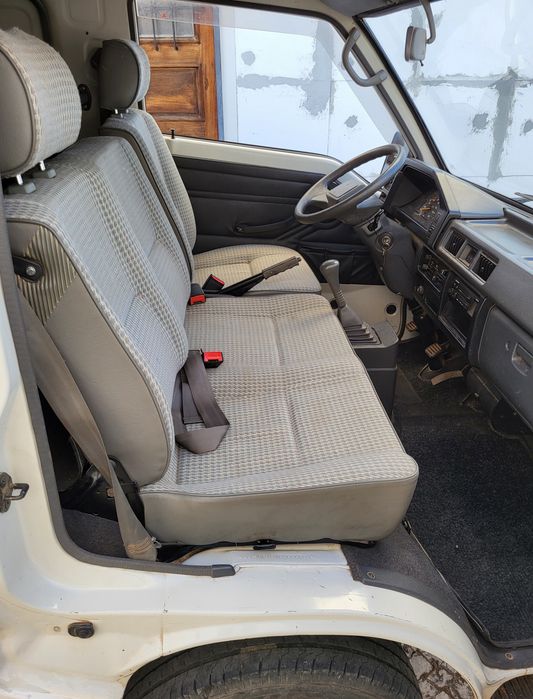 Mitsubishi L300 III 2.5 D Van 70cv 150mil km