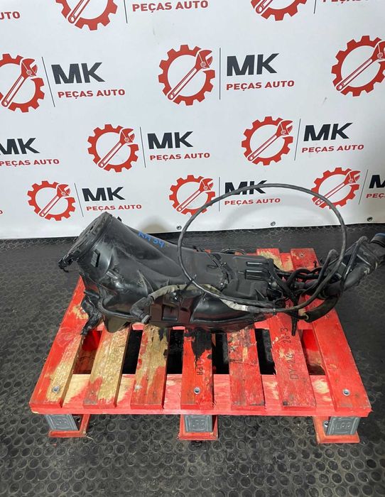 Depósito de Adblue Volvo V60 2.0L (2019)