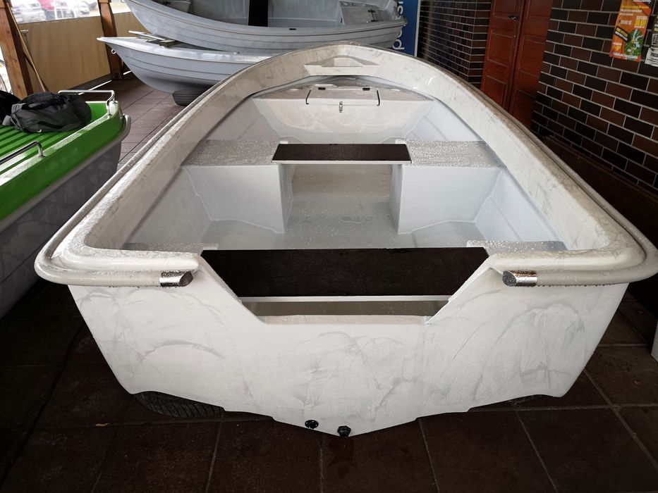 Łódź wędkarska Wodnik 2-430 łódka wędkarska