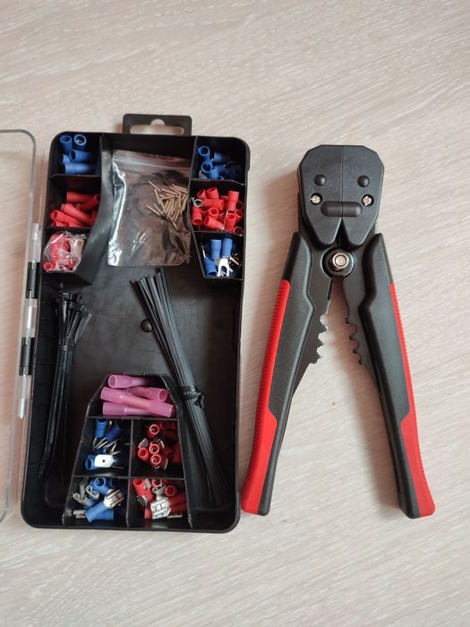 Съемник изоляции автоматический  200 мм  STORM INTERTOOL HT 7024