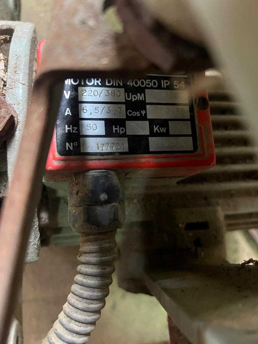 Serra radial OMGA industrial 3HP trifásica – braço longo