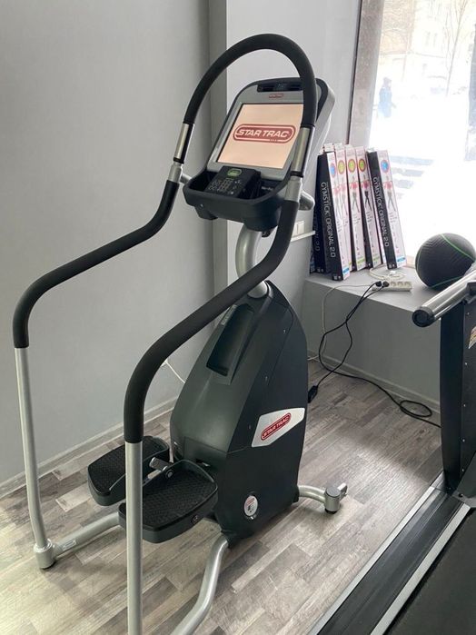 Професійний Степпер Star Trac
