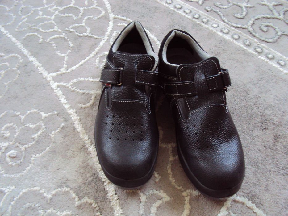 Нове робоче взуття розмір 45