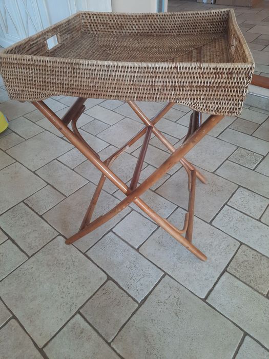 Cesta bar de apoio a sala