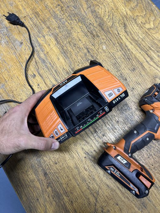 Шуруповерт AEG BS18C2XLI-202C