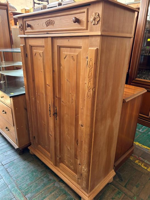 Wysoka komoda / bieliźniarka