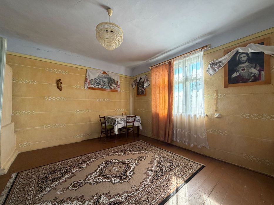 Продаж будинку в передмісті Стрия