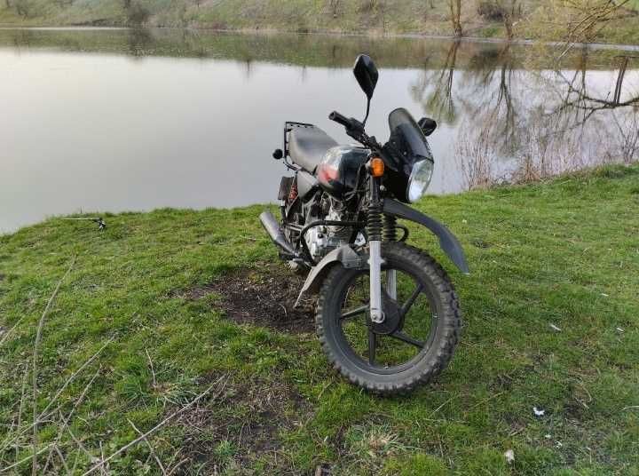 Баджаж боксер 150 кубів