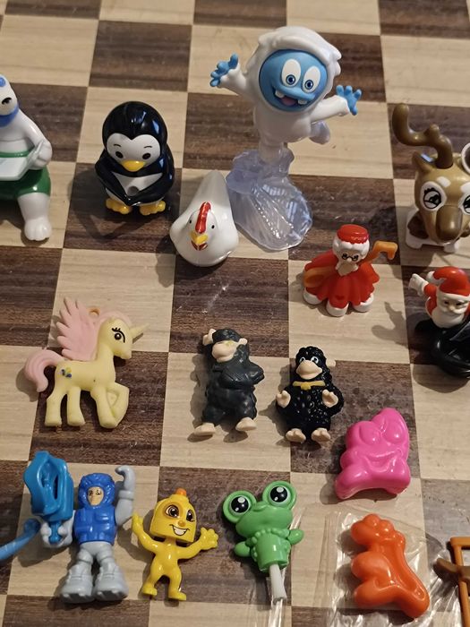 25 figuras bonecos desenhos animados