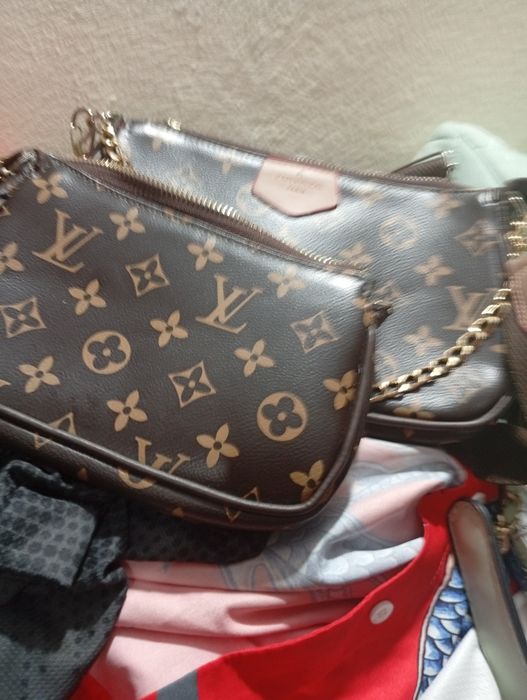 Conjunto de  4malas em bom estado