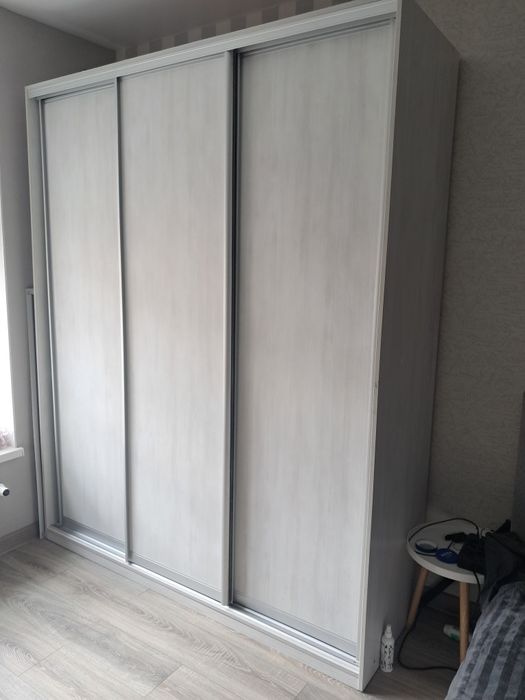 Продам шкаф купе