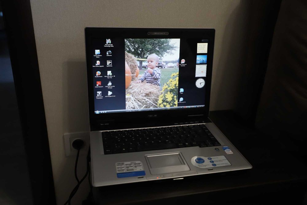 Ноутбук Asus Z53S