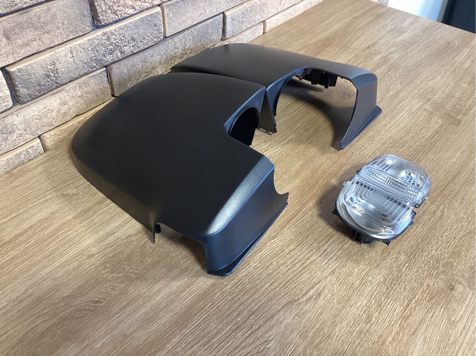 Кришка Зеркала Поворотнік Mercedes Sprinter 907 дзеркало