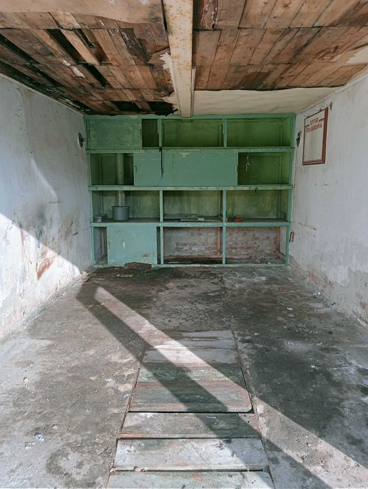 Продам гараж ! Земля і гараж приватизовані.Кооператив"Західний"