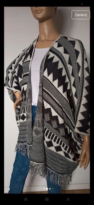 Sg Piękne ponczo wzory czarnobiałe  z frędzlami orginalne stylowe modn