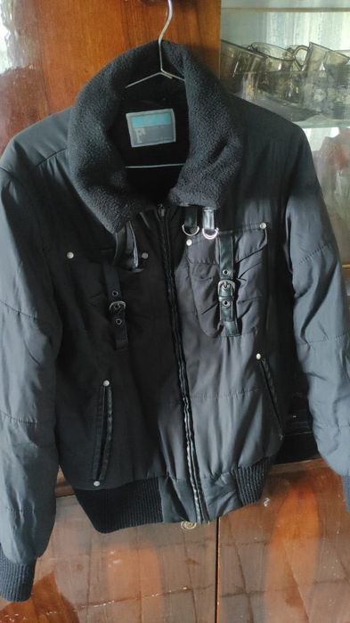 Віддаю куртку , розмір М