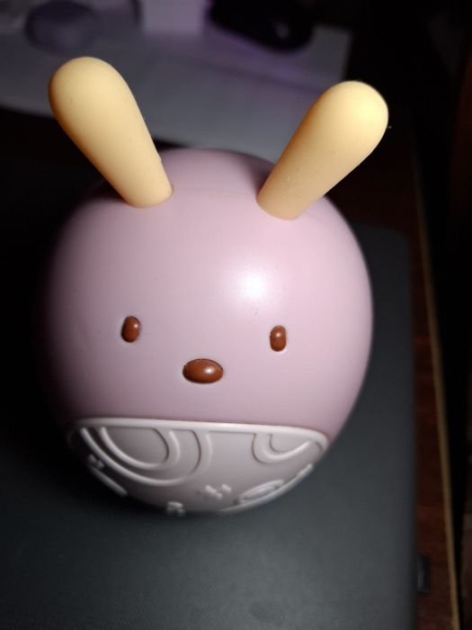 Музыкальная игрушка- неваляшка  beiens  "зайчик'