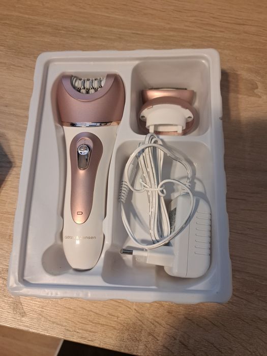 Sprzedam nowy depilator w niższej cenie posiadam do niego 2 końcówki