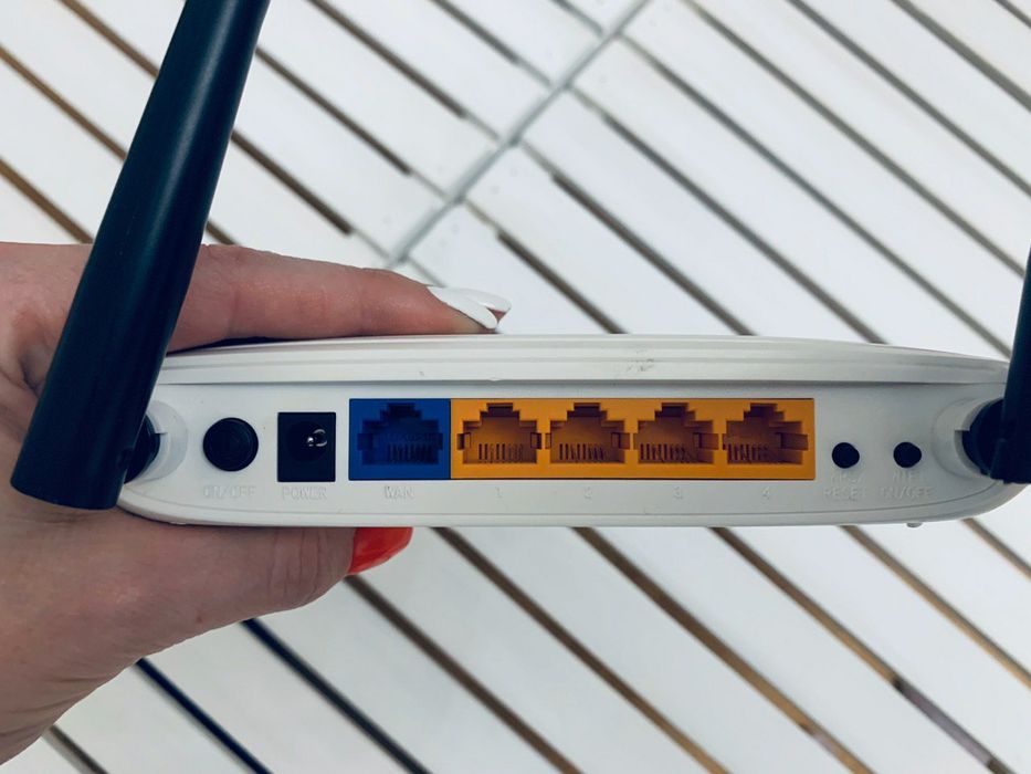 Маршрутизатор роутер TP-Link TL-WR841N