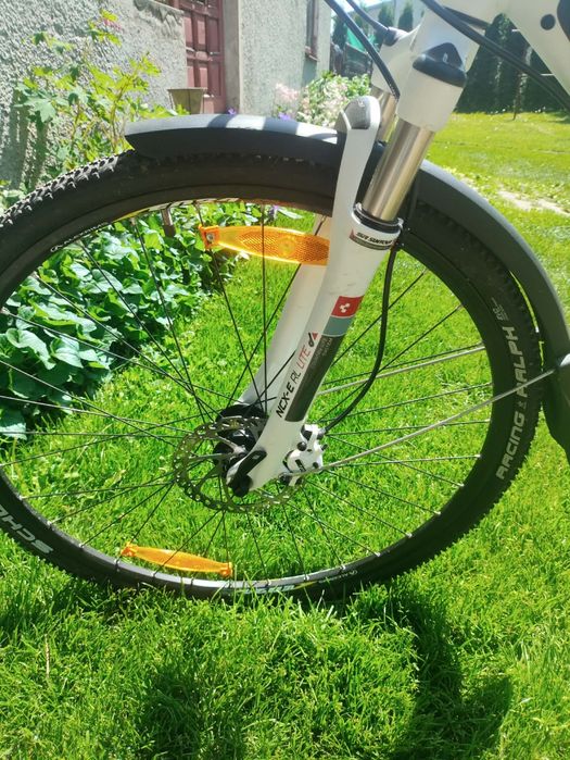 Cube Cross CLS koła 28" Rama Xl