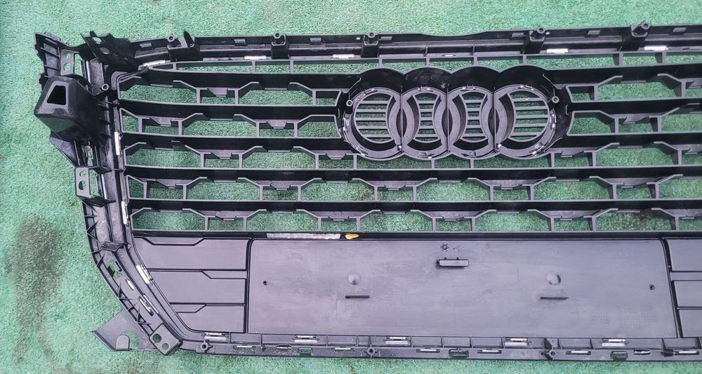 Grelha frontal Audi Q2 GA