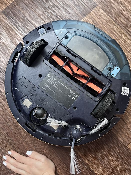 Робот пылесос philips