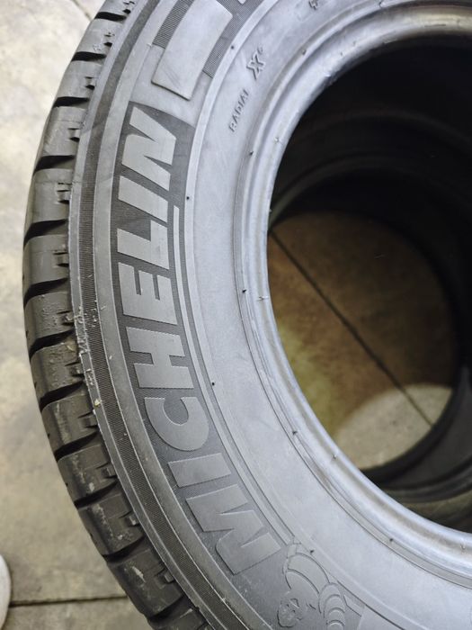 235/65/16C Michelin